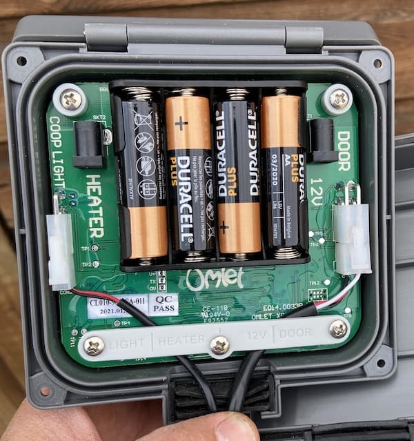 Omlet control unit takes 4 AA batteries