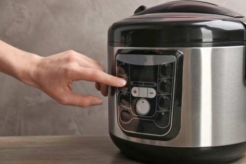 6 Best Slow Cookers UK – Quick preparation, Easy cooking