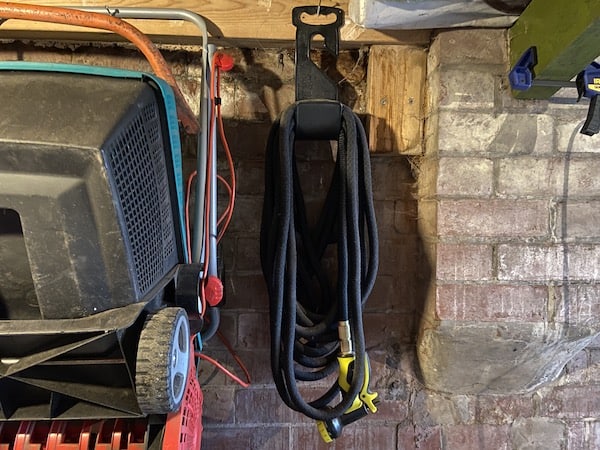 How I store my expandable hose in the garage, simply hooks up