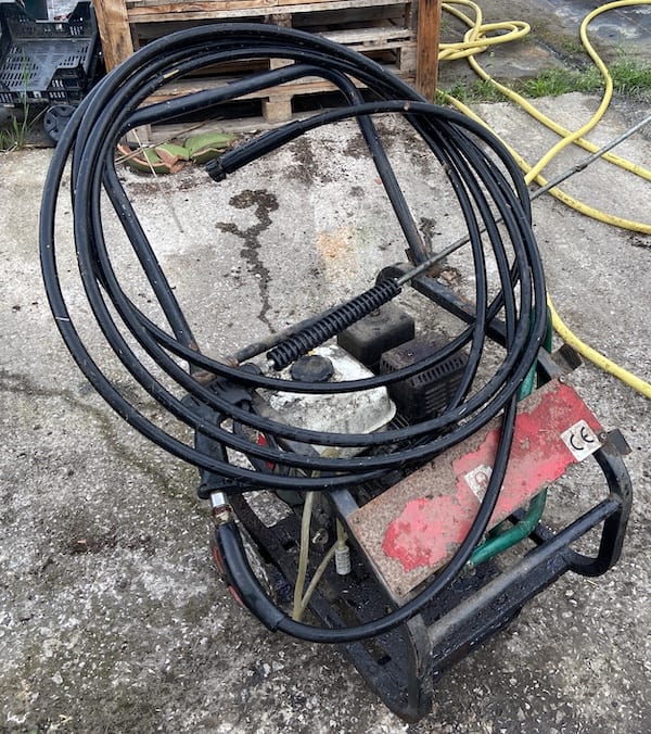 Petrol pressure washer quality hose that doesn't kink and is long